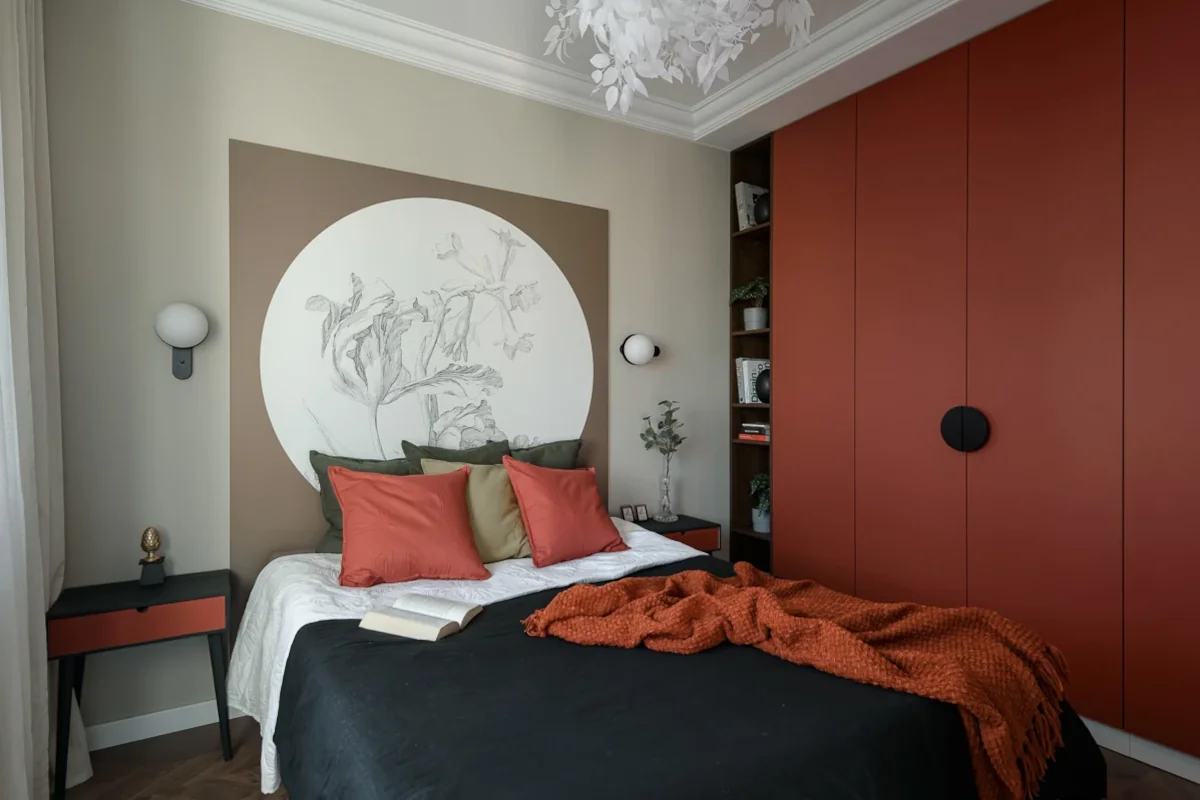 Sypialnia wraz z szafa o frontach w kolorze czerwonym